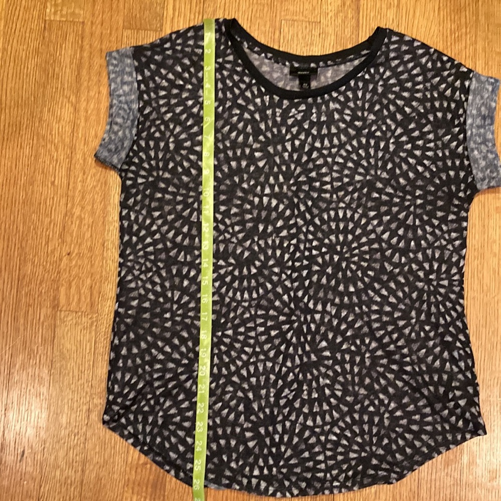 Mossimo Black and Gray Top Size Medium - Picture 12 of 12